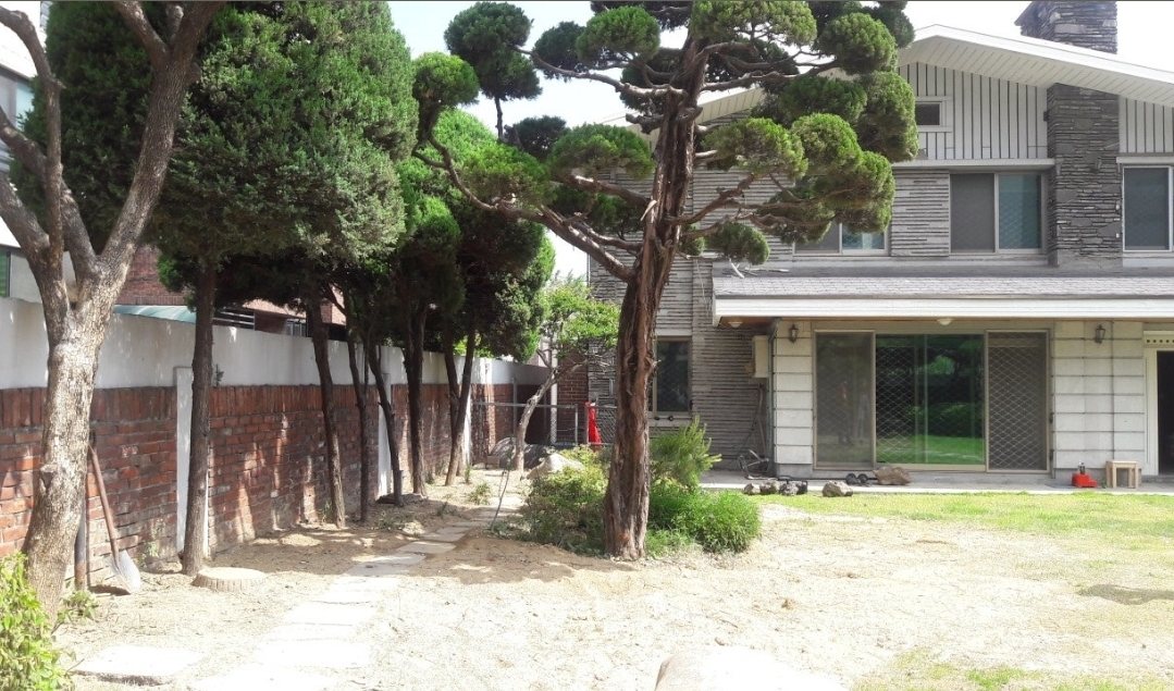 A house from Esther Cho's childhood